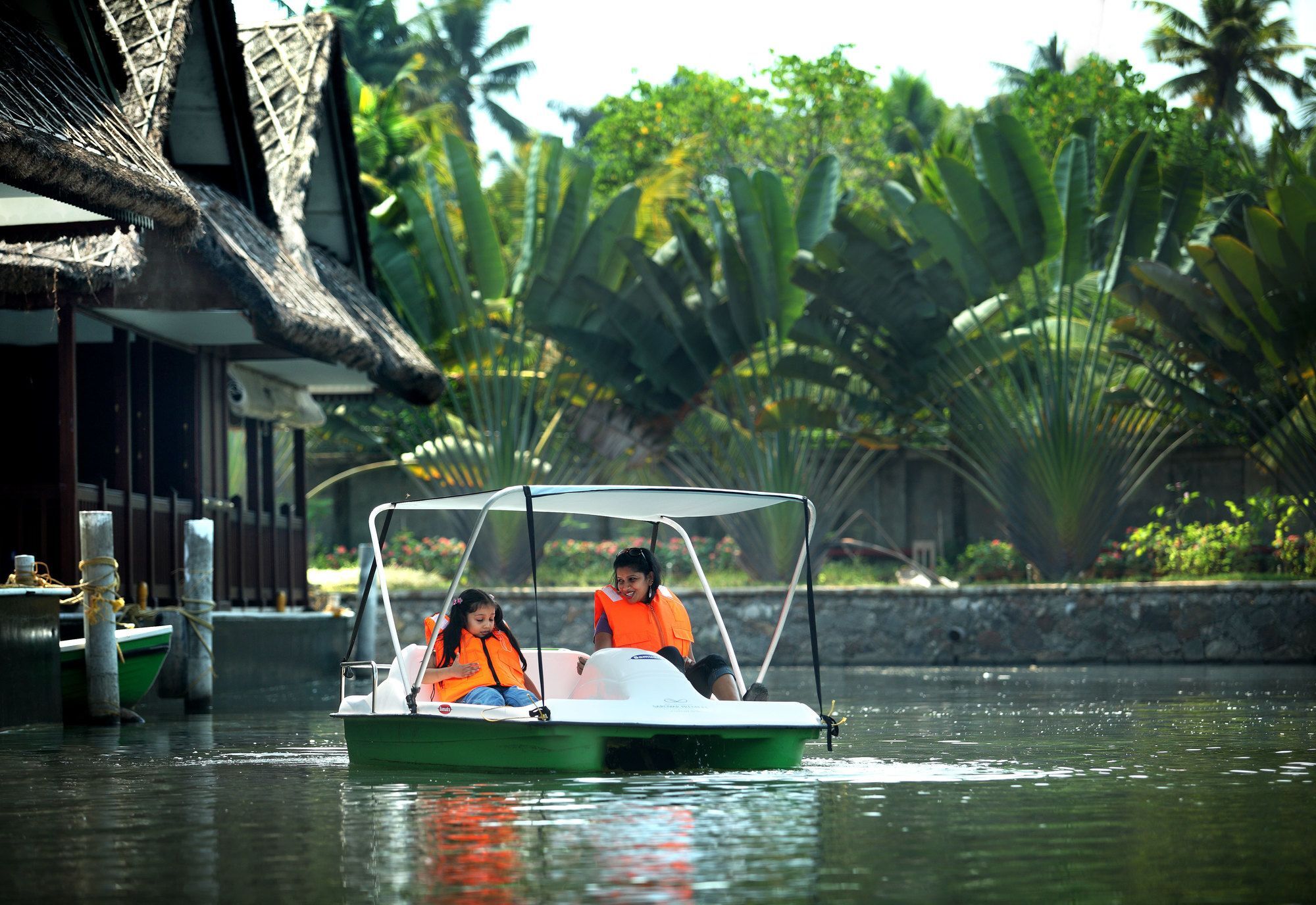 Vasundhara Sarovar Premiere Alappuzha Exteriér fotografie